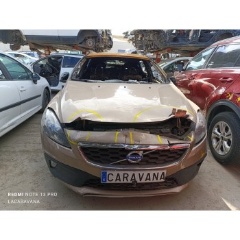 volvo v40 cross country del año 2014