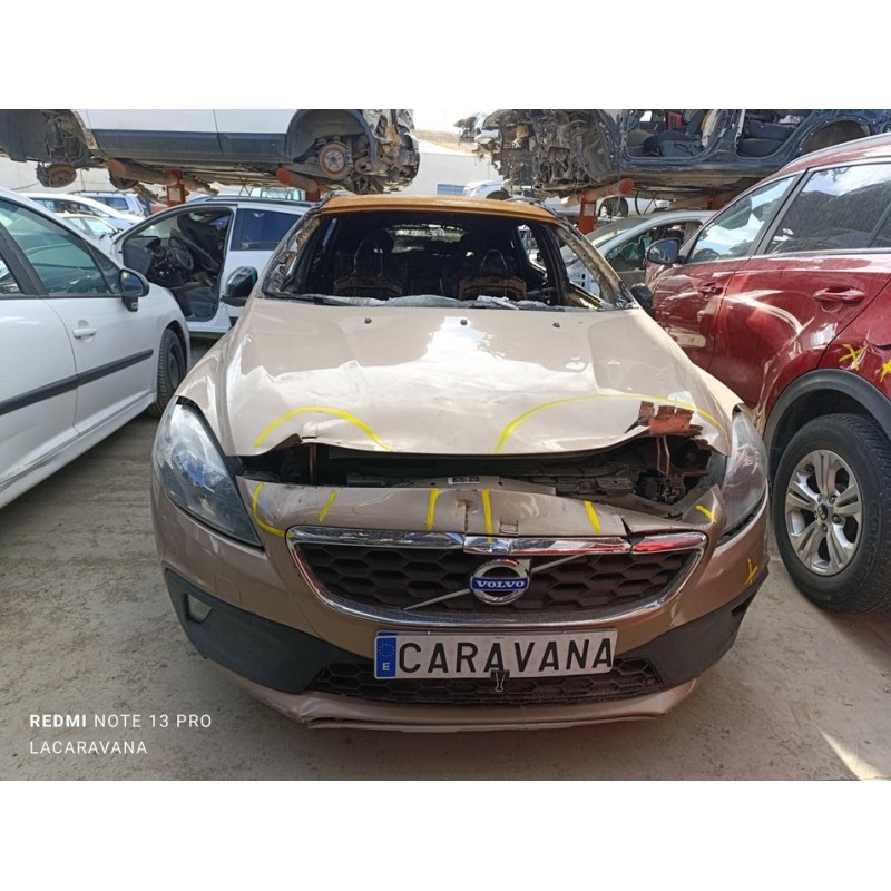 volvo v40 cross country del año 2014