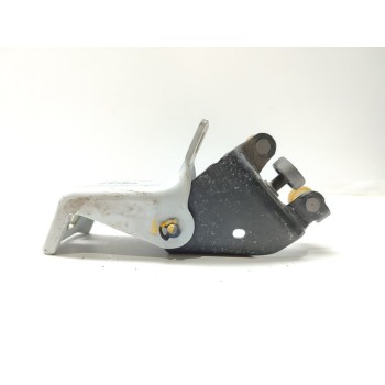 Recambio de soporte / guia puerta corredera para dacia dokker stepway referencia OEM IAM 824A65571R  