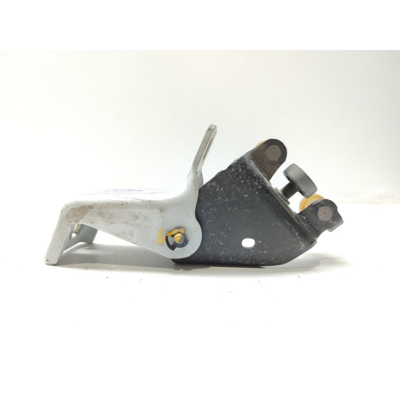 Recambio de soporte / guia puerta corredera para dacia dokker stepway referencia OEM IAM 824A65571R  