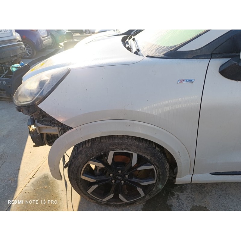 Recambio de aleta delantera izquierda para ford puma st-line referencia OEM IAM 2405126  