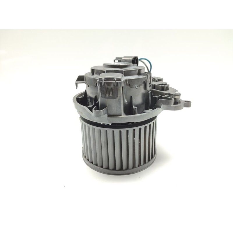 Recambio de ventilador calefaccion para renault megane iv berlina 5p experience referencia OEM IAM T69963A  