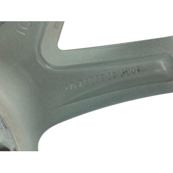 Recambio de llanta para toyota verso active referencia OEM IAM 426110F170  