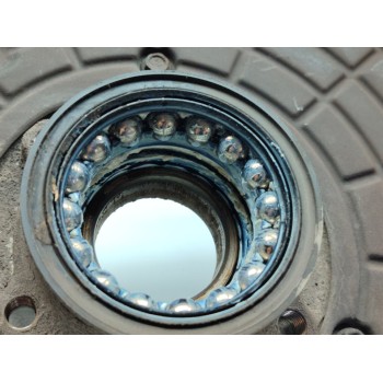 Recambio de mangueta trasera izquierda para maserati levante diesel referencia OEM IAM 06700372390  