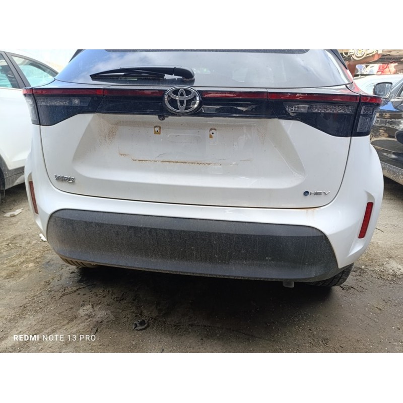 Recambio de paragolpes trasero para toyota yaris cross hybrid 2wd active tech referencia OEM IAM 52159YP918  