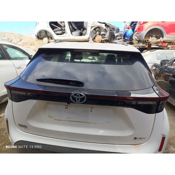 Recambio de porton trasero para toyota yaris cross hybrid 2wd active tech referencia OEM IAM 670050D802  