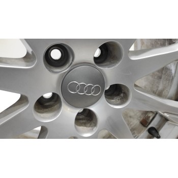 Recambio de juego llantas para audi a4 berlina (8w2) básico referencia OEM IAM 8W0601025C  