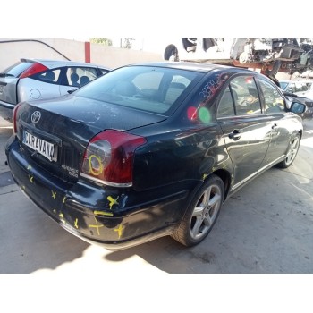 toyota avensis berlina (t25) del año 2008