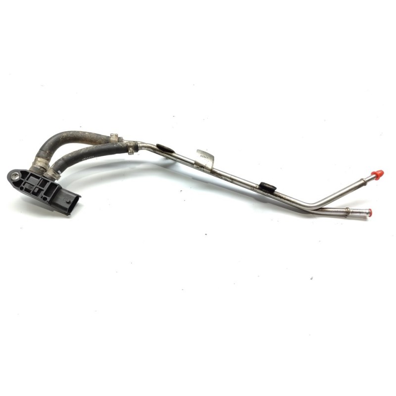 Recambio de tubo para maserati levante diesel referencia OEM IAM 670033068  