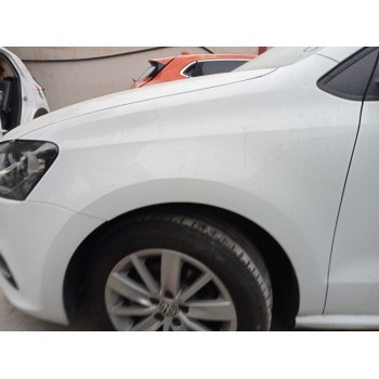 Recambio de aleta delantera izquierda para volkswagen polo (6c1) sport bluemotion referencia OEM IAM 6R0821105J  