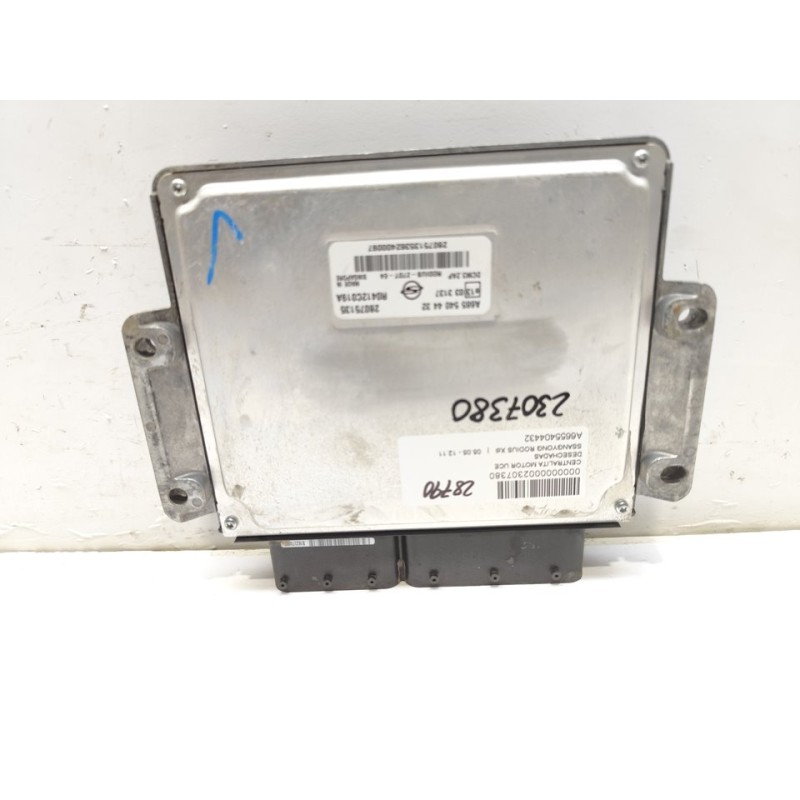 Recambio de centralita motor uce para ssangyong rodius xdi referencia OEM IAM A6655404432  