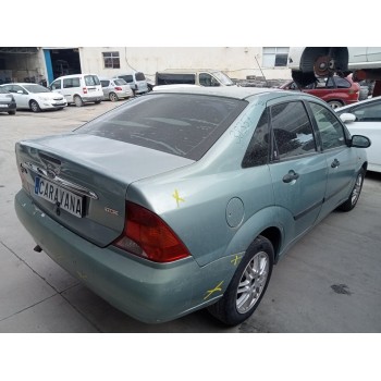 ford focus berlina (cak) del año 2001