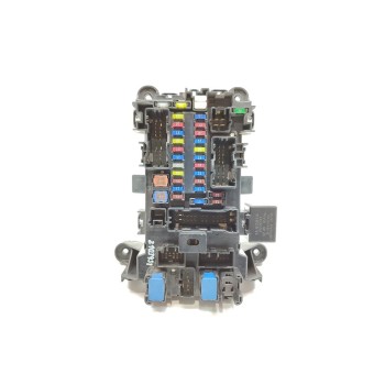 CAJA RELES / FUSIBLES 3671064J00 