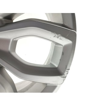 Recambio de llanta para renault clio iv limited referencia OEM IAM 403002455R  