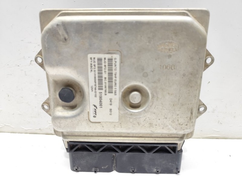 Recambio de centralita motor uce para fiat punto (evo) (199) dynamic referencia OEM IAM 51904061  