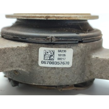 Recambio de soporte cambio para maserati levante diesel referencia OEM IAM 06700357670  