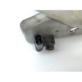 Recambio de refuerzo paragolpes delantero para maserati levante diesel referencia OEM IAM 673007200  