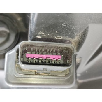 Recambio de faro derecho para dacia duster ii comfort referencia OEM IAM 260101133R  