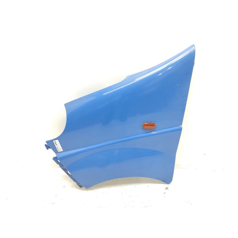 Recambio de aleta delantera izquierda para opel vivaro caja abierta (07.2006 =>) plataforma baja referencia OEM IAM 7782524451  