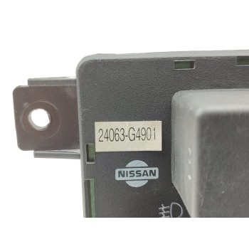 Recambio de caja reles / fusibles para nissan trade 100 75 referencia OEM IAM 24063G4901  
