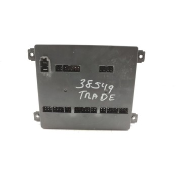 Recambio de caja reles / fusibles para nissan trade 100 75 referencia OEM IAM 24063G4901  