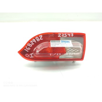 Recambio de piloto trasero derecho interior para opel insignia sports tourer sport referencia OEM IAM 13226855  