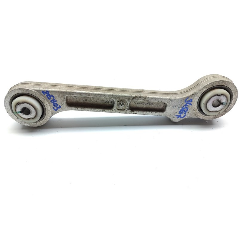 Recambio de brazo suspension superior trasero derecho para maserati levante diesel referencia OEM IAM 670032016  