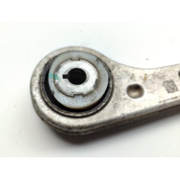 Recambio de brazo suspension superior trasero izquierdo para maserati levante diesel referencia OEM IAM 670032016  
