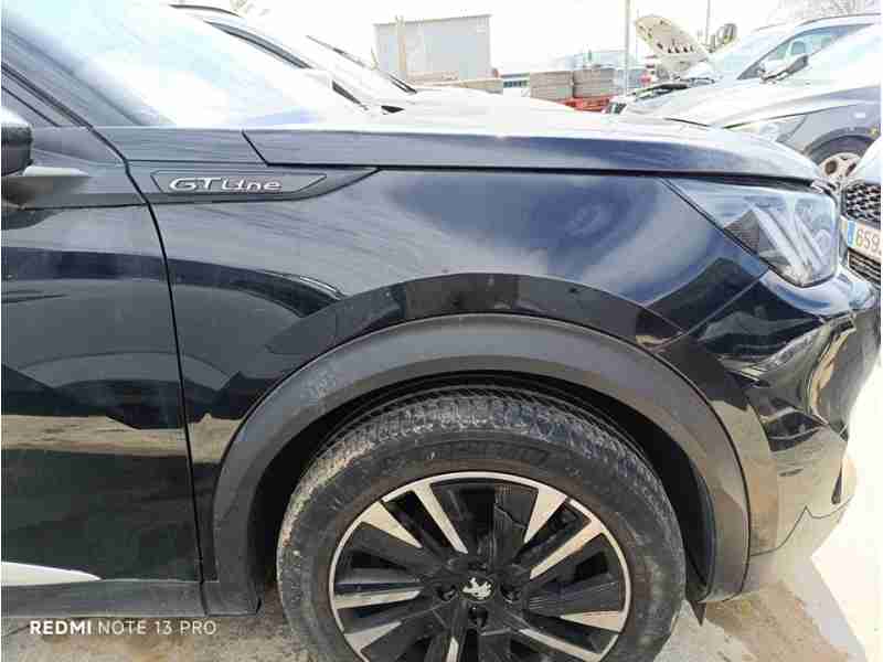 Recambio de aleta delantera derecha para peugeot 2008 (p1) gt line referencia OEM IAM 9825439080  