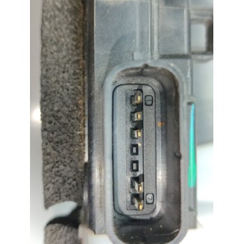 Recambio de cerradura puerta trasera derecha para hyundai genesis basis referencia OEM IAM 81420B1010  