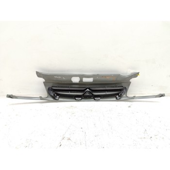 Recambio de rejilla delantera para citroën saxo referencia OEM IAM 9628654777  