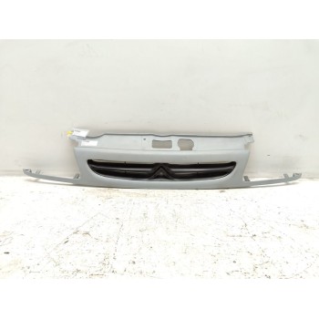 Recambio de rejilla delantera para citroën saxo referencia OEM IAM 9628654777  