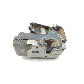 Recambio de cerradura puerta delantera izquierda para opel vivaro combi 2.7t corto referencia OEM IAM 8200008260  