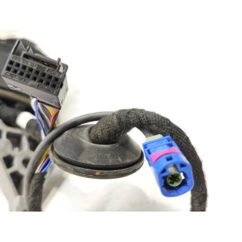 Recambio de retrovisor izquierdo para volkswagen tiguan sport bmt referencia OEM IAM 5NB857507AD  