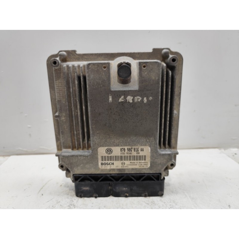 Recambio de centralita motor uce para volkswagen touareg (7la) tdi v10 referencia OEM IAM 070906016AA  
