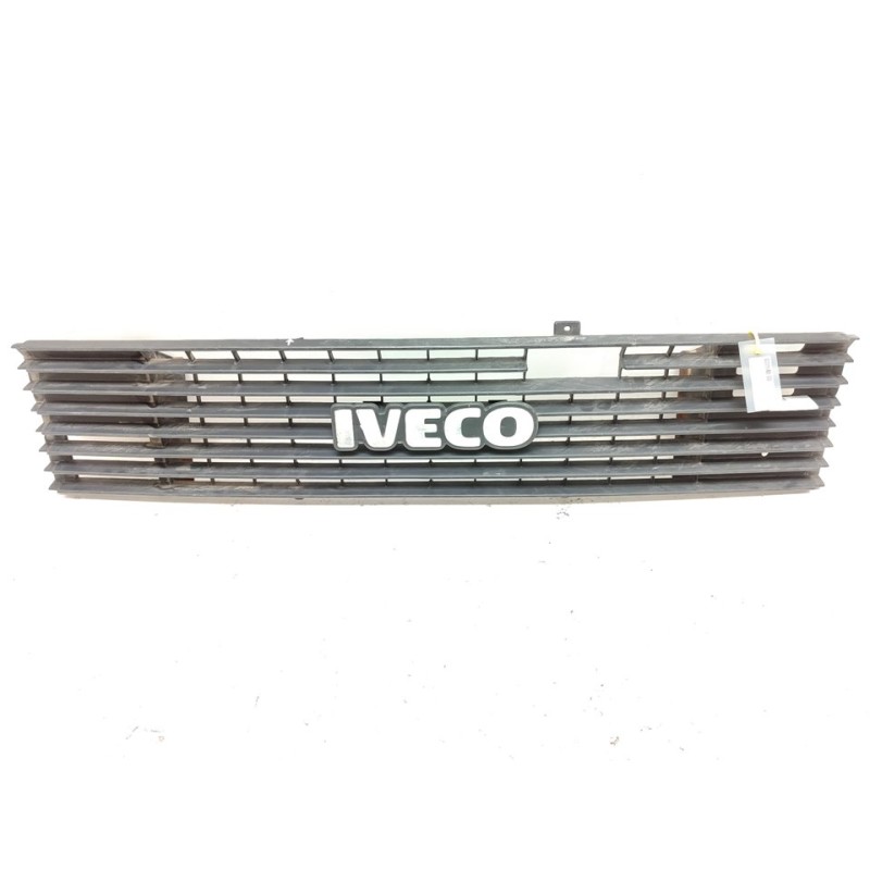 Recambio de rejilla delantera para iveco daily caja abierta / volquete referencia OEM IAM 93919334  