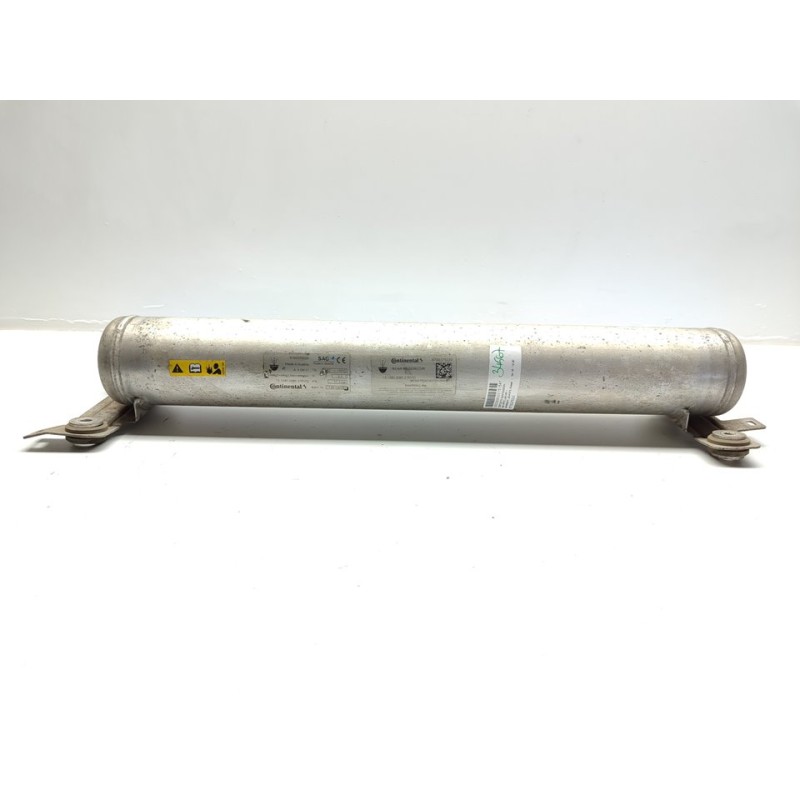 Recambio de deposito suspension para maserati levante diesel referencia OEM IAM 6700375220  