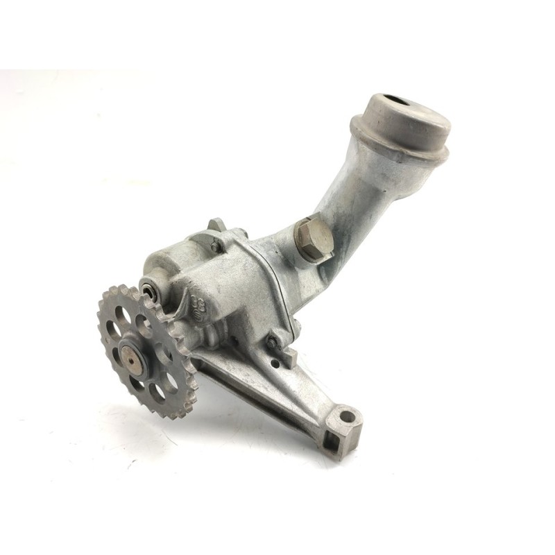 Recambio de bomba aceite para ssangyong rexton 270 xdi limited referencia OEM IAM 6651810101  