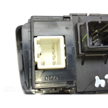 Recambio de interruptor para hyundai i20 basis referencia OEM IAM 93300C8050  
