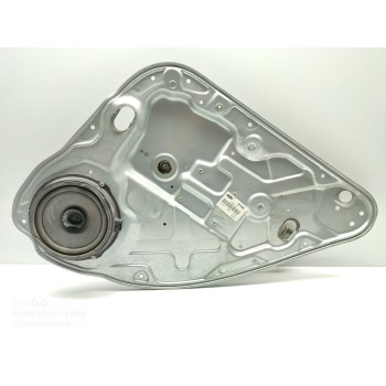 ELEVALUNAS TRASERO DERECHO 4M51A045H22A 