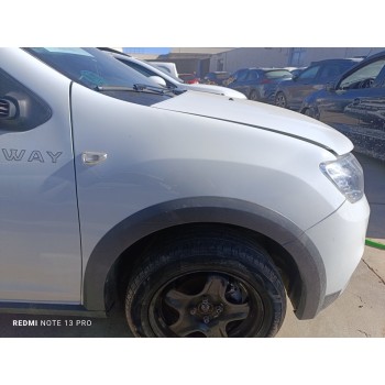 Recambio de aleta delantera derecha para dacia sandero stepway comfort referencia OEM IAM 631001319R  