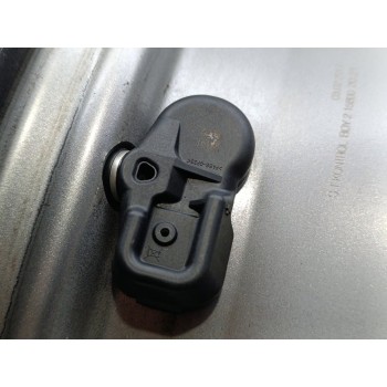 Recambio de llanta para toyota verso advance referencia OEM IAM 426110F180  