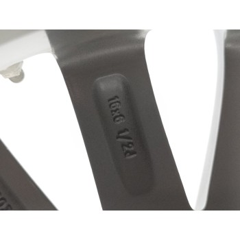 Recambio de llanta para toyota verso advance referencia OEM IAM 426110F180  