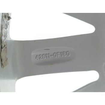 Recambio de llanta para toyota verso advance referencia OEM IAM 426110F180  