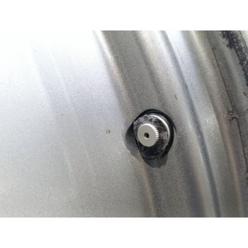 Recambio de llanta para toyota verso advance referencia OEM IAM 426110F180  