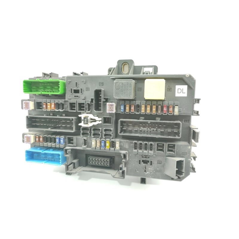 Recambio de caja reles / fusibles para opel astra h berlina cosmo referencia OEM IAM 13180775DL  