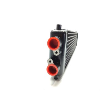 Recambio de radiador caja cambios para maserati levante diesel referencia OEM IAM 670009824  