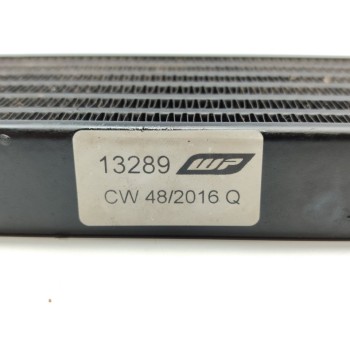 Recambio de radiador aceite para maserati levante diesel referencia OEM IAM 670030735  