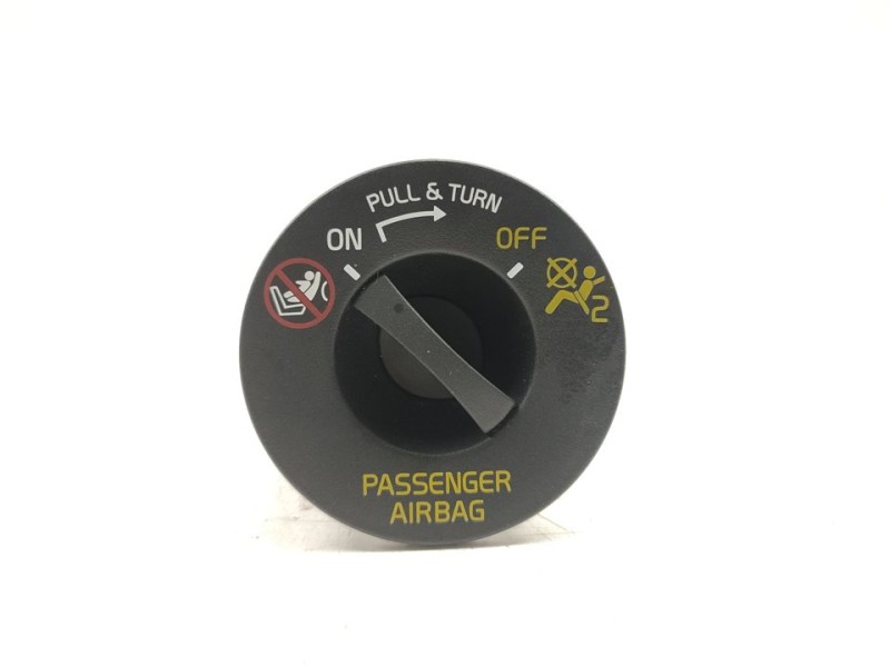 Recambio de interruptor para volvo xc 40 core 2wd referencia OEM IAM 8888767986  