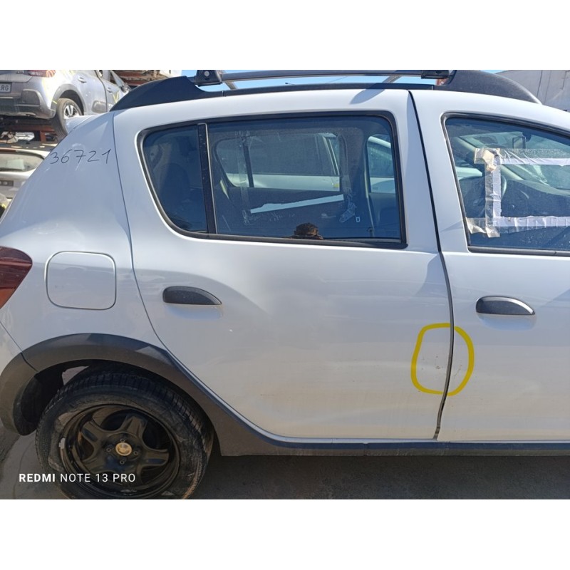 Recambio de puerta trasera derecha para dacia sandero stepway comfort referencia OEM IAM 821002434R  
